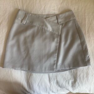 Superdown Light Gray/Silver Mini Skirt